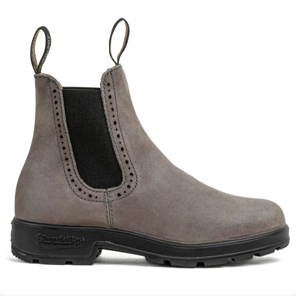 Blundstone grey suede boots